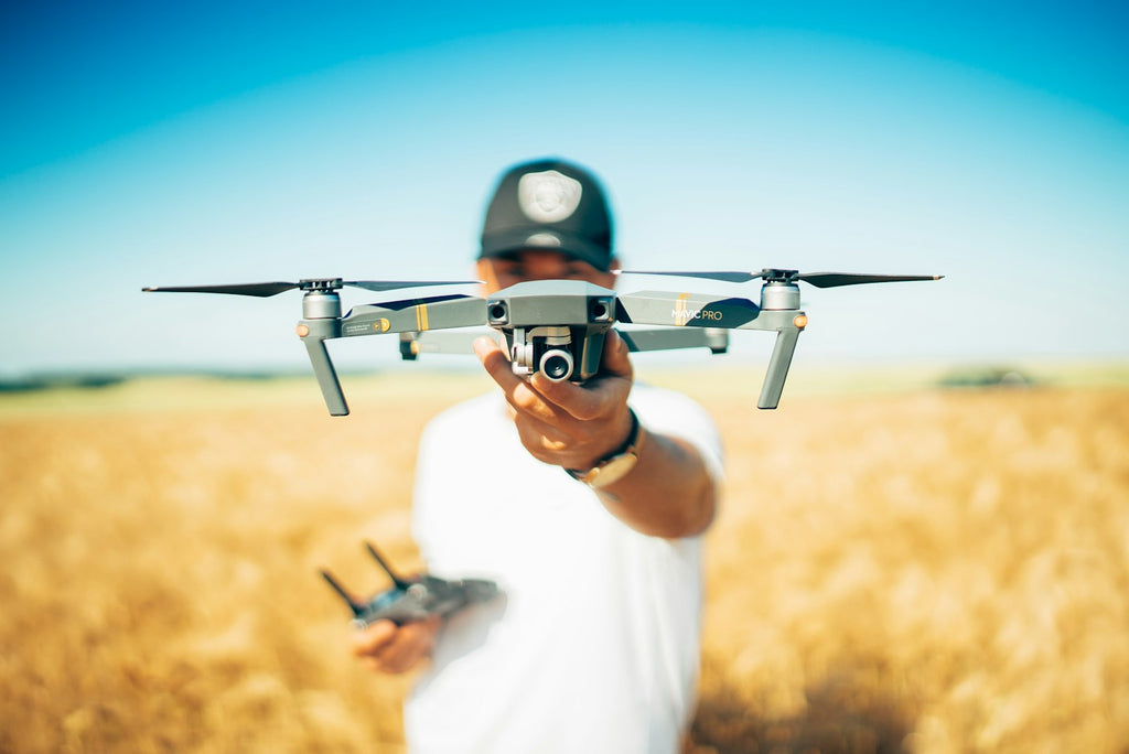 Aeron Fold Pro Foldable Drone — view 2