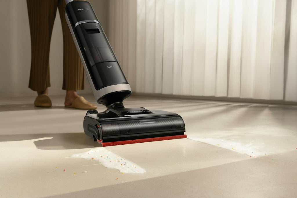 Volta Hydro Cordless Wet & Dry Vacuum — view 1